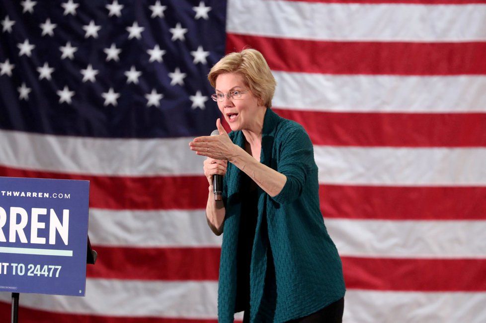 Demokratická adeptka na prezidentský úřad Elizabeth Warrenová