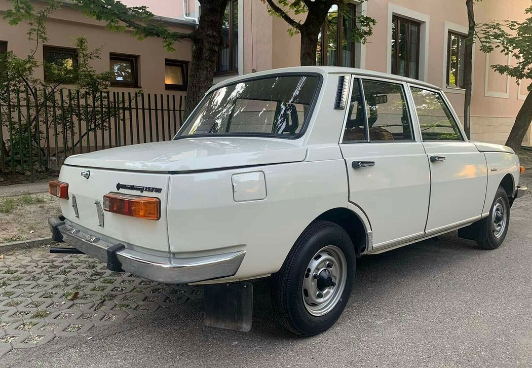 Wartburg 353 De Luxe