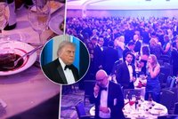 Svědectví ze střelby na galavečeři: Evakuace a panika! Od Trumpa útočníka dělily jedny dveře