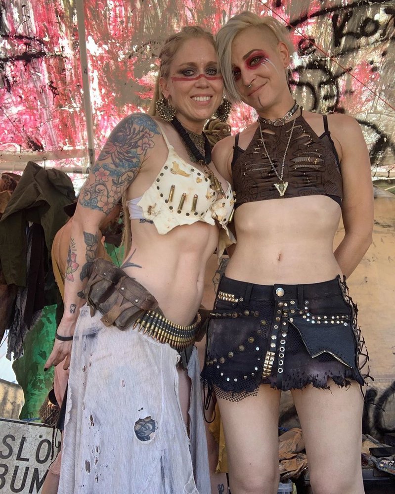 Na Wasteland Weekendu je striktně vyžadován dress code v postapokalyptickém duchu 