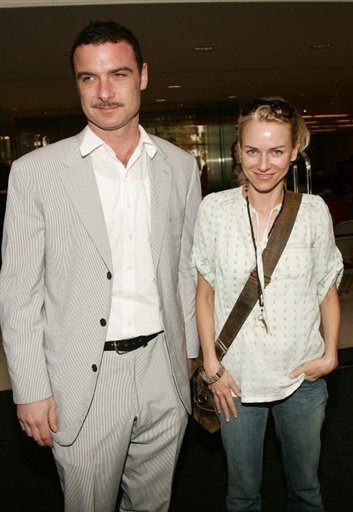 5. Liev Schreiber a Naomi Watts