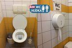 WC hlídka řádila na záchodech ve vestibulu metra I. P. Pavlova. Jaké dostaly ohodnocení?