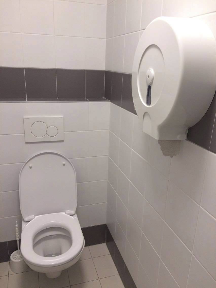Záchody jsou ve velmi pěkném stavu.