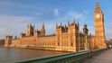 Dalším kandidátem na kolosální požár je Westminsterský palác v Londýně. Jeho části jsou ještě starší než Notre-Dame a zoufale potřebuje rekonstrukci