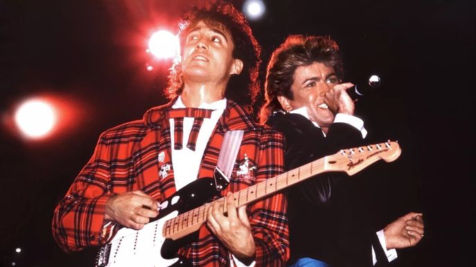 Wham! byli v osmdesátkách megahvězdy. Kluci založili kapelu na střední… Wham! byli v osmdesátkách megahvězdy. Kluci založili kapelu na střední…