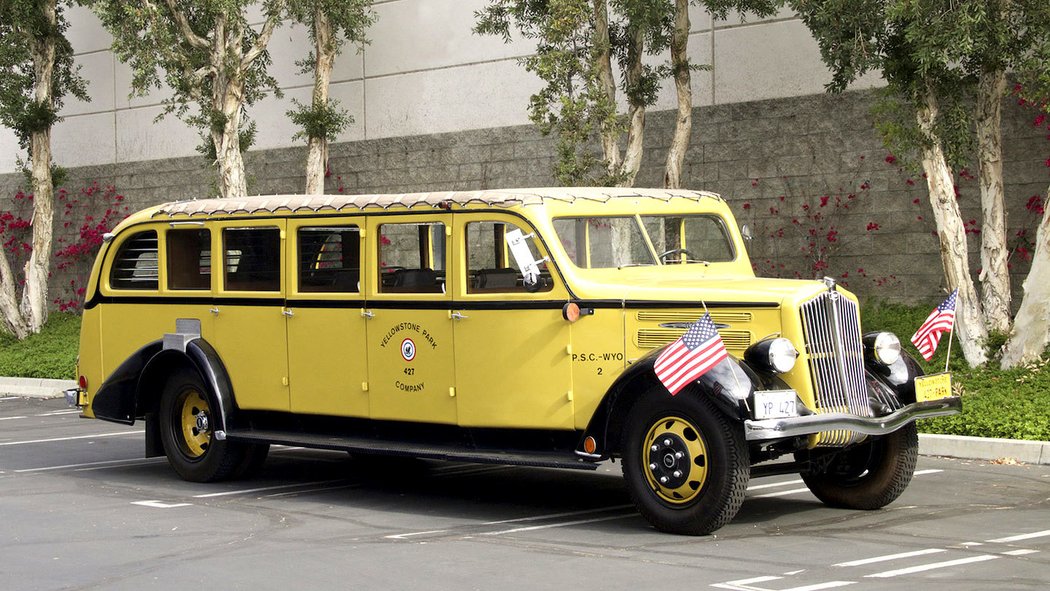 White Model 706 Yellowstone Park Bus (1937)