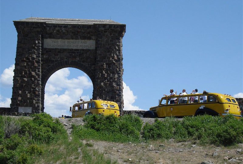 White Model 706 Yellowstone Park Bus