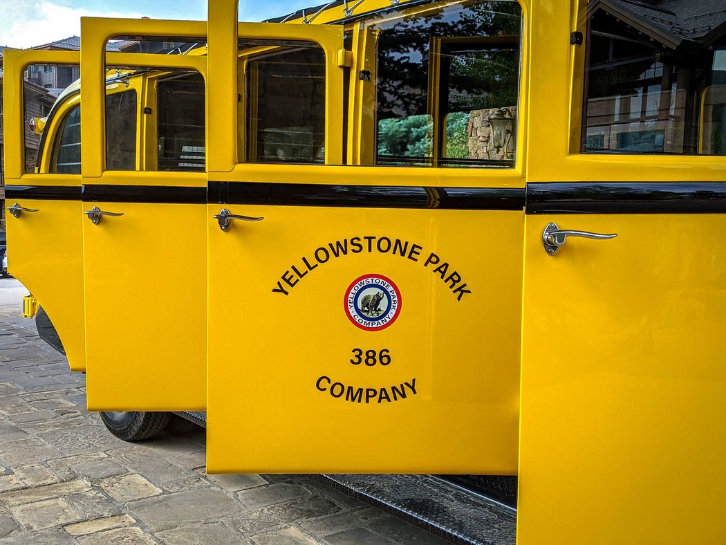 White Model 706 Yellowstone Park Bus