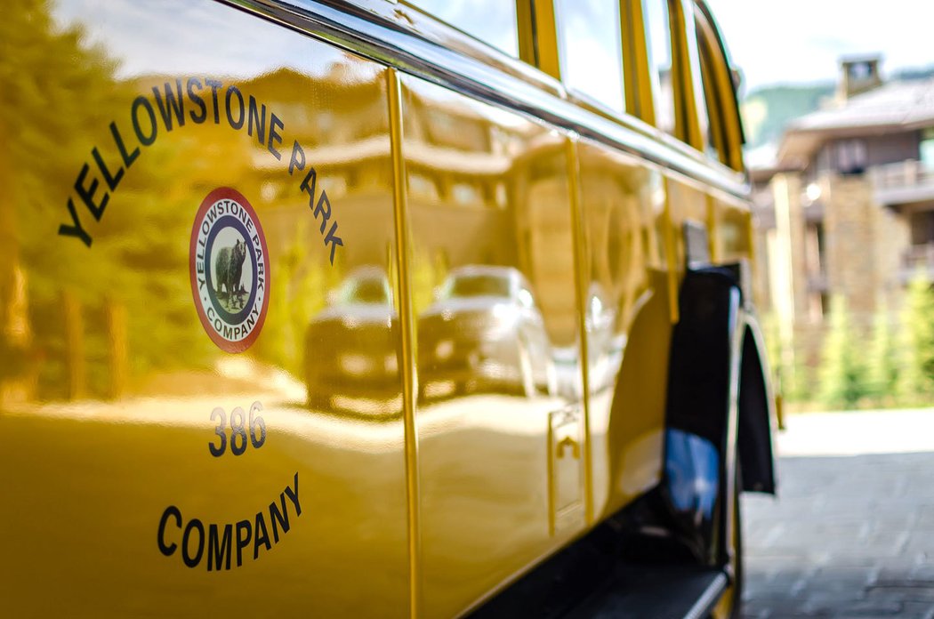 White Model 706 Yellowstone Park Bus