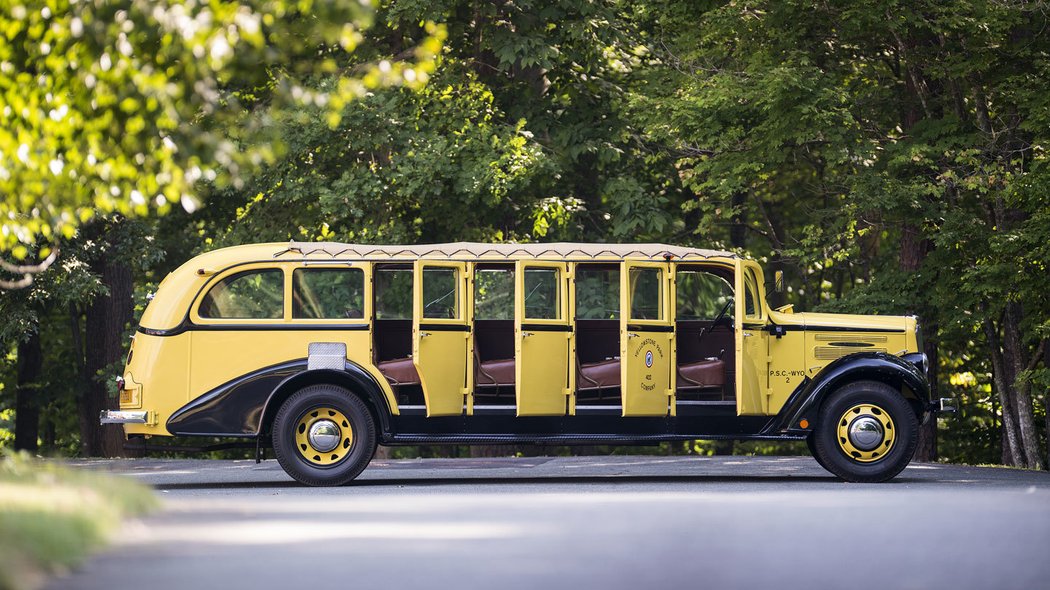 White Model 706 Yellowstone Park Tour Bus by Bender (1937)