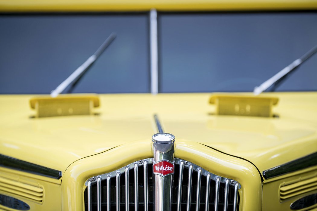 White Model 706 Yellowstone Park Tour Bus by Bender (1937)