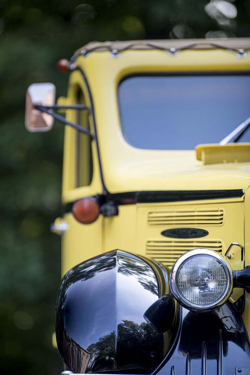 White Model 706 Yellowstone Park Tour Bus by Bender (1937)