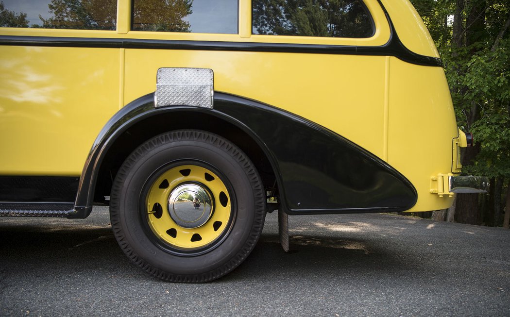 White Model 706 Yellowstone Park Tour Bus by Bender (1937)