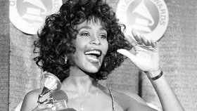 Pro mnohé zpěváky byla Whitney Houston vzorem