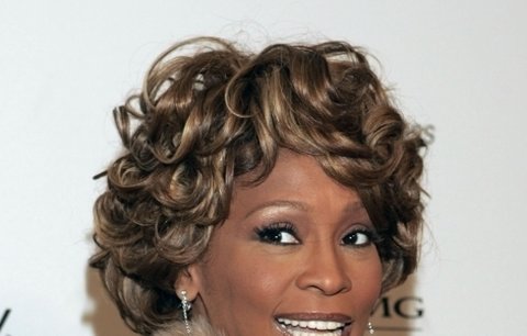 Whitney Houston: Facka a plivanec do tváře