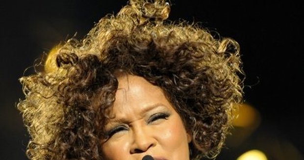 Whitney Houston je už podesáté v léčebně