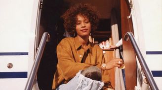 Recenze: Whitney je empatický portrét ztraceného talentu
