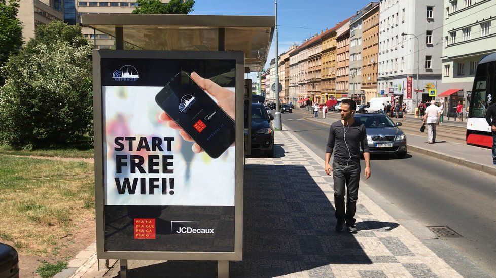 Wi-fi zastávka už funguje například na Husinecké nebo Jindřišské.