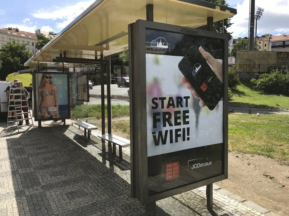 Wi-fi zastávka už funguje například na Husinecké nebo Jindřišské.