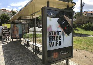 Wi-fi zastávka už funguje například na Husinecké nebo Jindřišské.