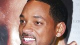 Will Smith se stal obětí žertíku: Nevydržel ruský polibek a praštil baviče