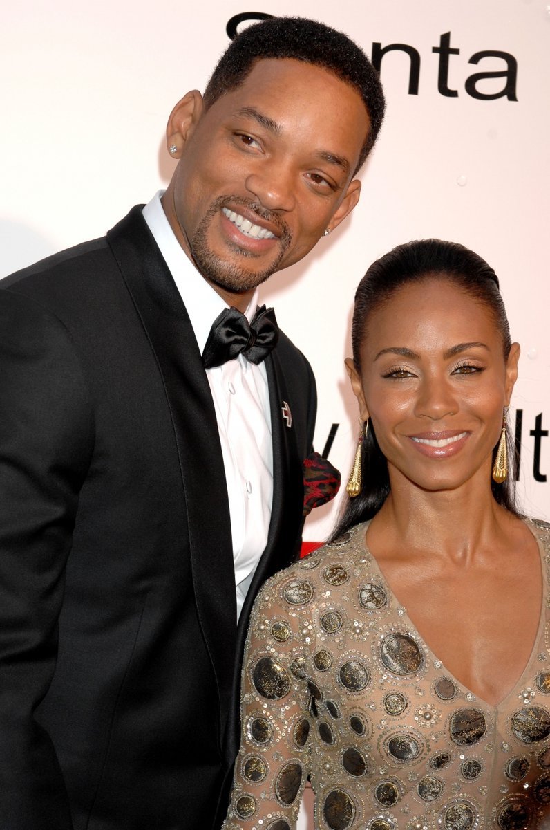 Will Smith (47) a Jada Pinkett-Smith (44) jsou spolu od roku 1994 a mají dvě děti, Jade a Willow. Před třemi lety jejich vztah procházel krizí a vše směřovalo k rozvodu. To však dvojice překonala a nyní jsou opět šťastní.