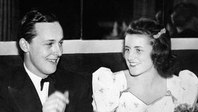 William Cavendish si v roce 1944 vzal za ženu Kathleen Kennedy.