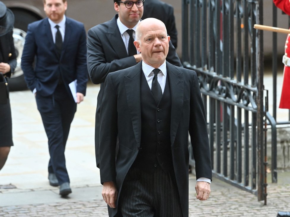 Pohřeb královny Alžběty II. navštívil William Hague.