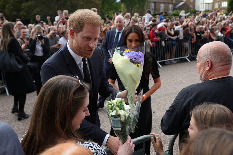 William s Kate a Harry s Meghan u Windsoru.