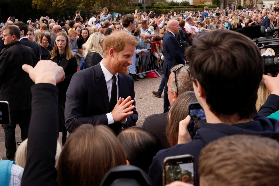 William s Kate a Harry s Meghan u Windsoru.