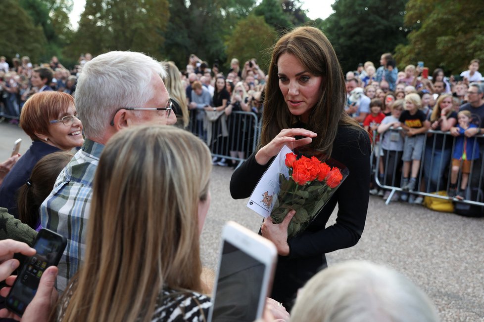 William s Kate a Harry s Meghan u Windsoru