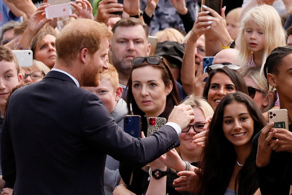 William s Kate a Harry s Meghan u Windsoru.