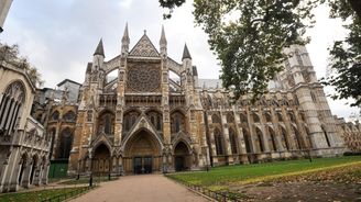 Tisíciletá historie Westminsterského opatství. Místo královských svateb i pohřbů 