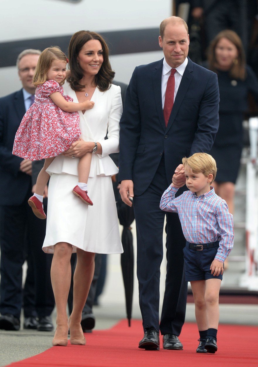 Vévodkyně Kate, princ William a děti přijeli do Polska.