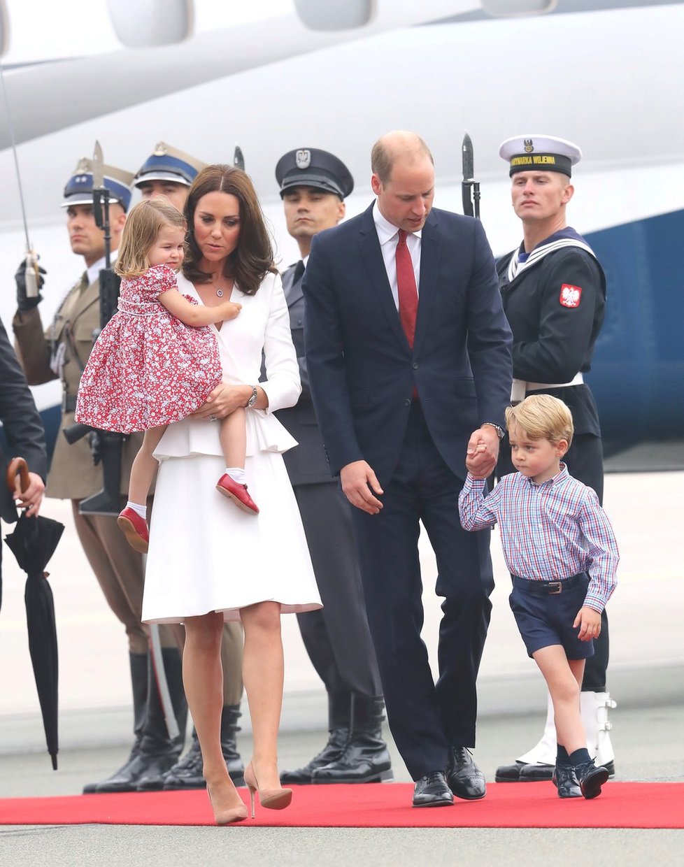 Vévodkyně Kate, princ William a děti přijeli do Polska.