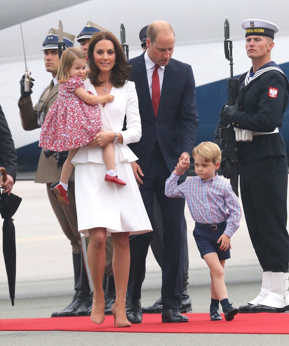 Vévodkyně Kate, princ William a děti přijeli do Polska.