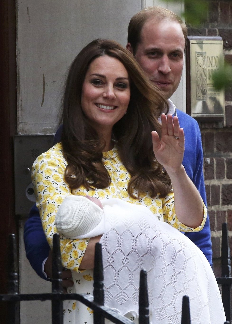 Kate už v den porodu Charlotte pózovala fotografům.