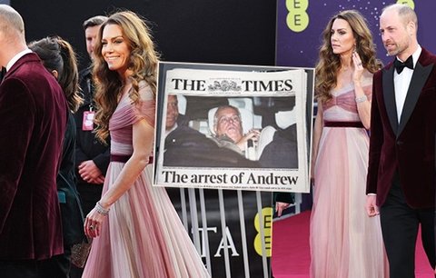 Kate s Williamem na cenách BAFTA: Na červeném koberci zachraňují monarchii