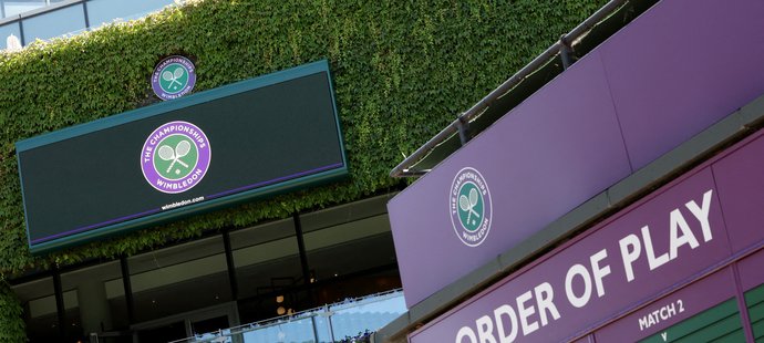 Ruští a běloruští tenisté se letos mohou vrátit na Wimbledon.