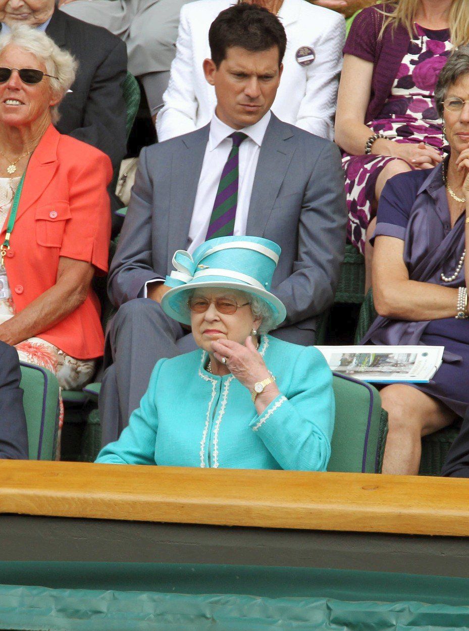 Královna Alžběta II. na Wimbledonu
