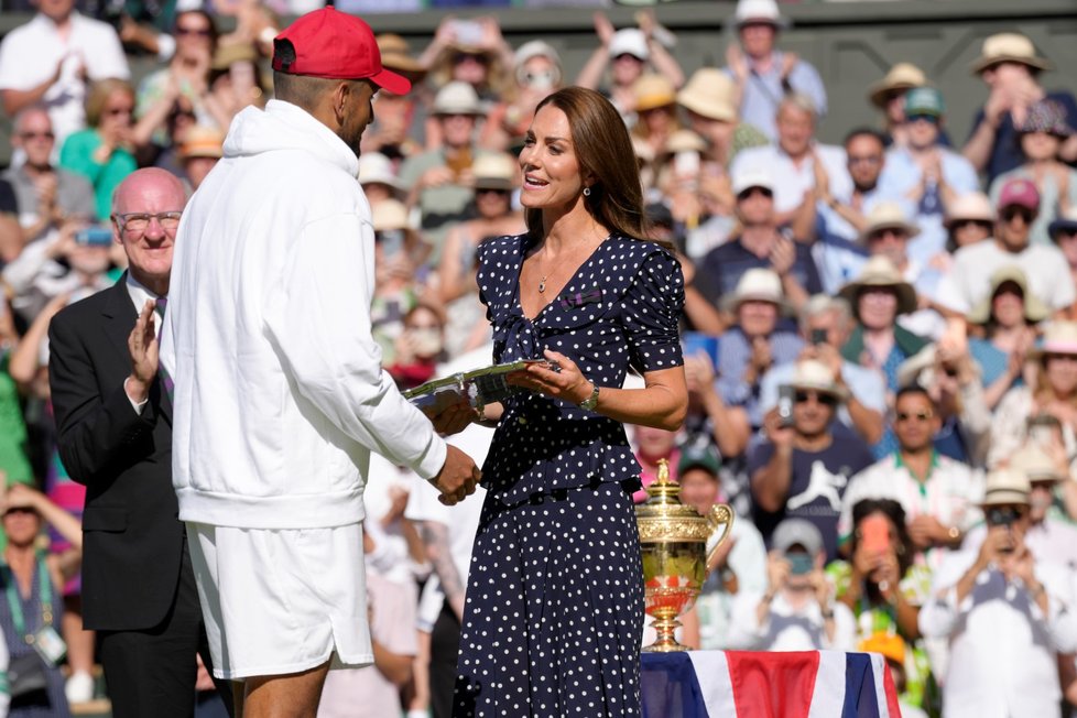 Vévodkyně Kate a Nick Kyrgios ve Wimbledonu