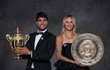Šampioni Wimbledonu Markéta Vondroušová a Carlos Alcaraz
