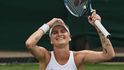 Markéta při wimbledonském triumfu 2023.