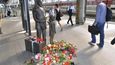Na pražském Hlavním nádraží lidé uctívají památku sira Wintona