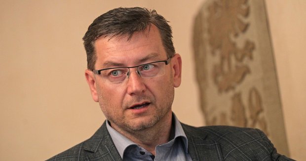 V Karviné vyhrál současný primátor a lídr vítězného uskupení Žijeme pro Karvinou Jan Wolf. V Karviné vyhrál současný primátor a lídr vítězného uskupení Žijeme pro Karvinou Jan Wolf.