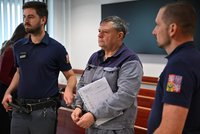 Exposlanci Wolfovi soud „napařil" další trest: Léta se ukrýval v Paraguayi