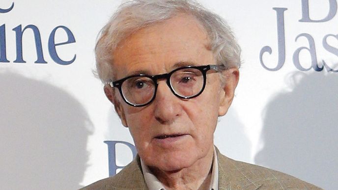 Woody Allen má potíže. Dcera ho obvinila ze sexuálního obtěžování.