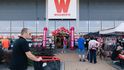 Slavnostní otevření první prodejny Woolworth v Třebíči Slavnostní otevření první prodejny Woolworth v Třebíči