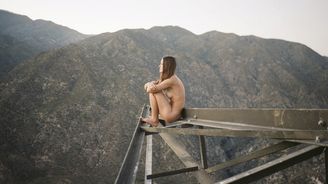 Krásná fotografka Magdalena oživuje ducha hippies. Její Instagram učaroval celý svět.