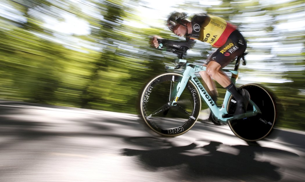 Wout van Aert během časovky Tour de France